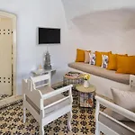 Mystagoge Cave Pool/jacuzzi, Cellar And Hammam * Βόθον